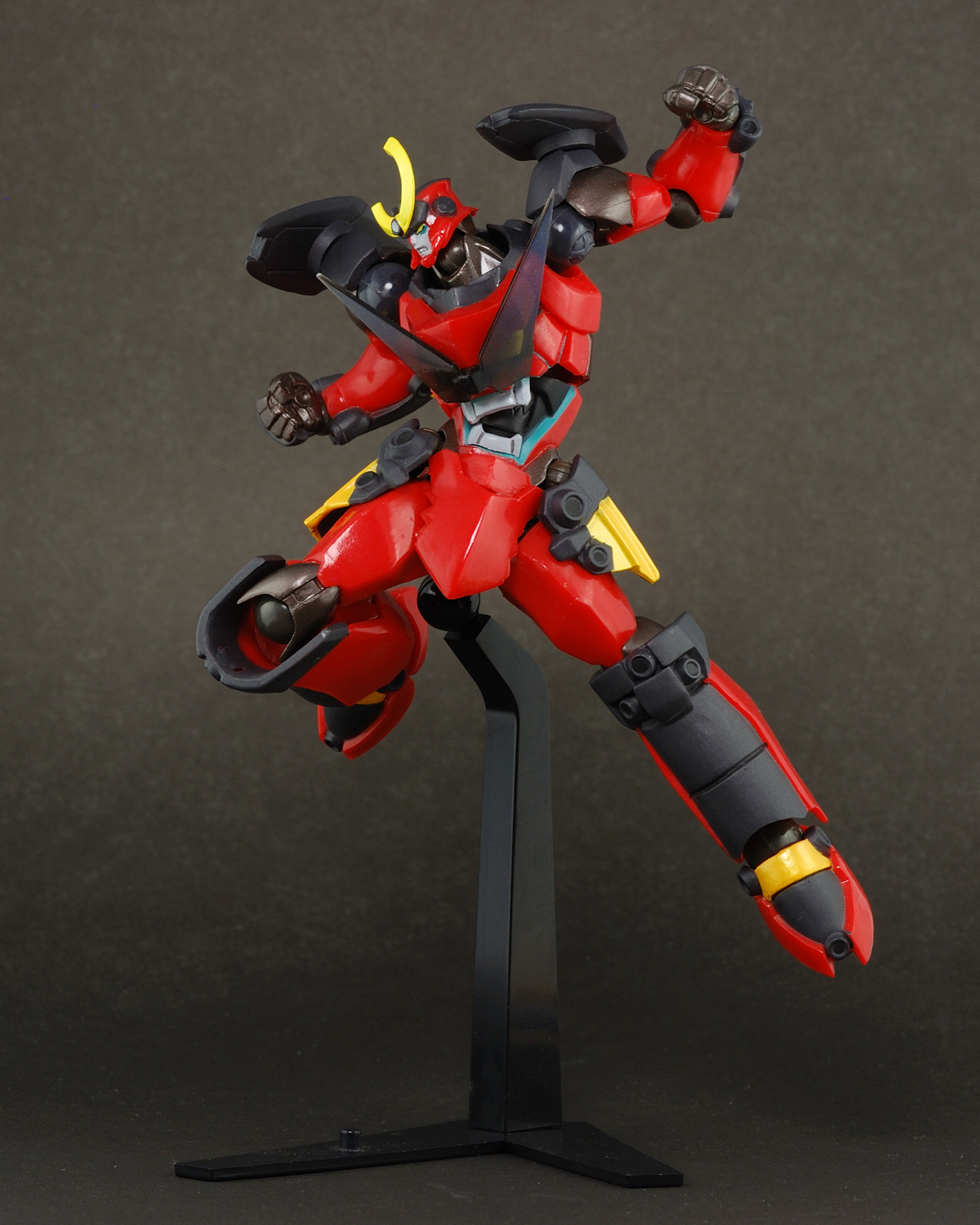 Review: Revoltech Tengen Toppa Gurren Lagann – Hobby Hovel