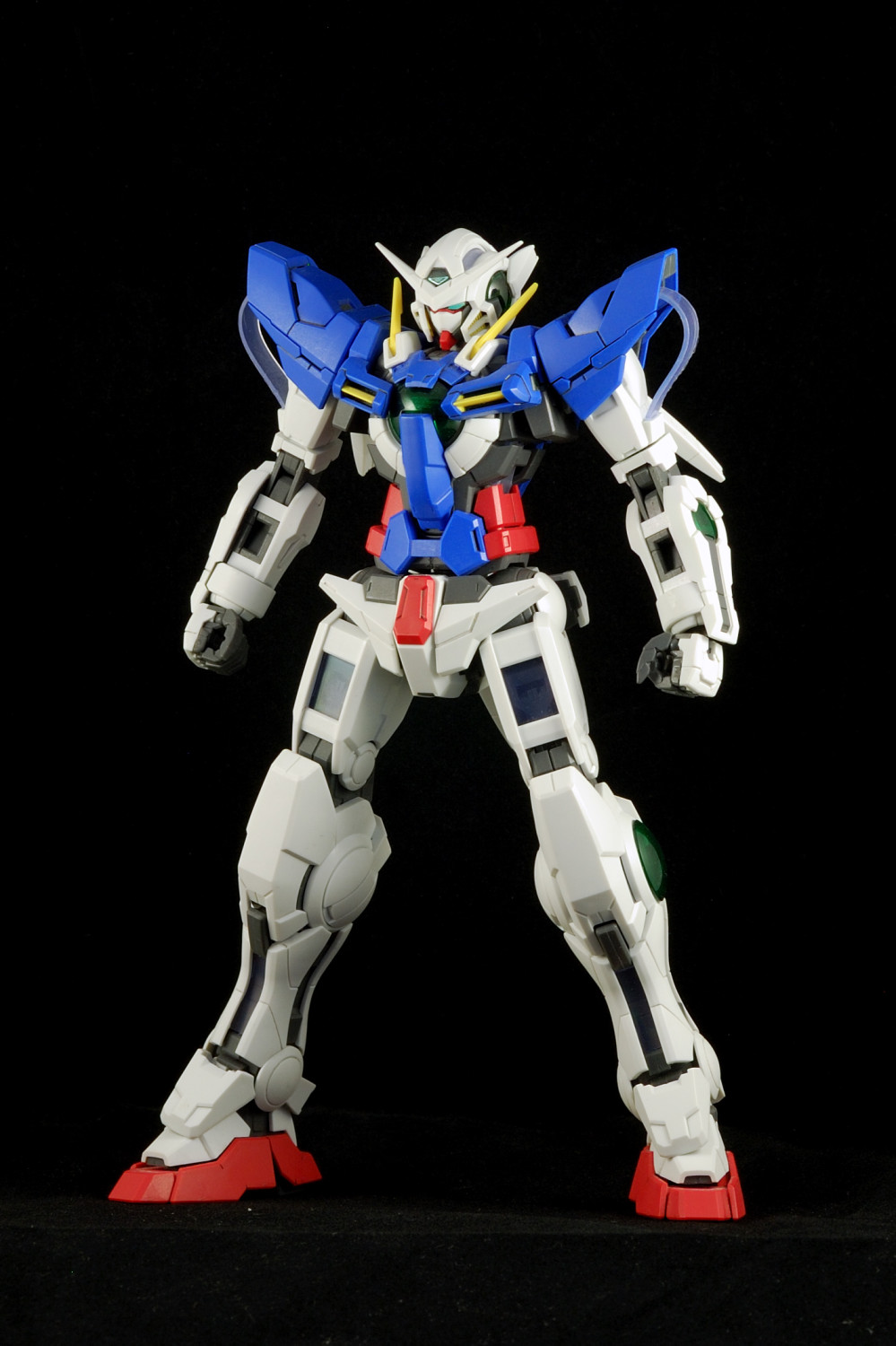 MG 1/100 Gundam Exia Review