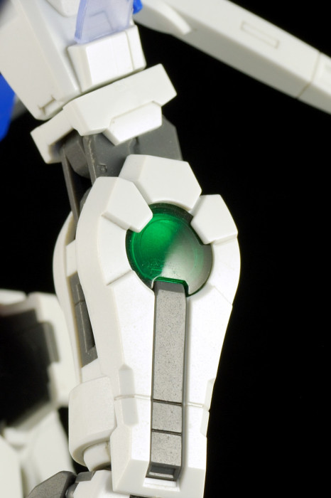 MG Gundam Exia-011